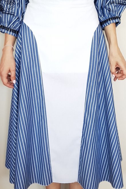 Skirt with stripes
