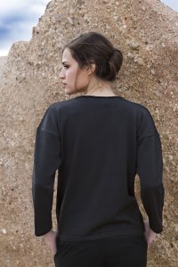 Wool blend metallic printed V-neck sweater black