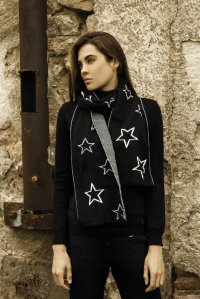 Scarf with stars black-ivory