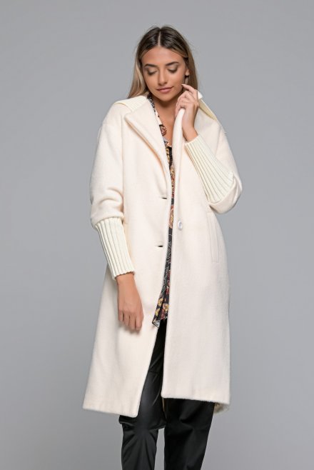 Coat with ribbed-knit details