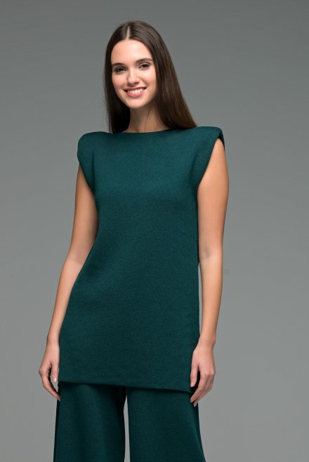Wool blend padded slleveless top with side slits